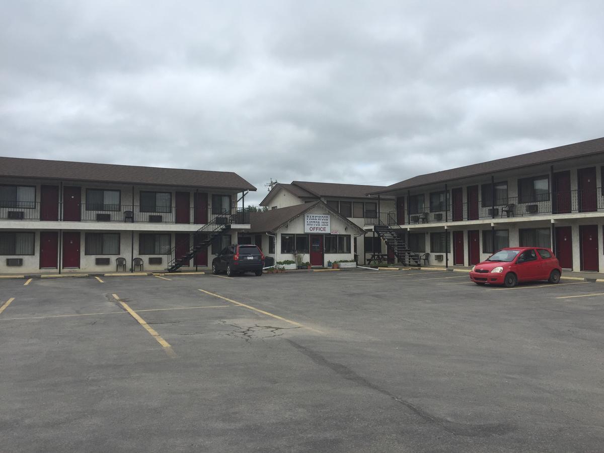 Parkwood Motor Inn Sundre 외부 사진