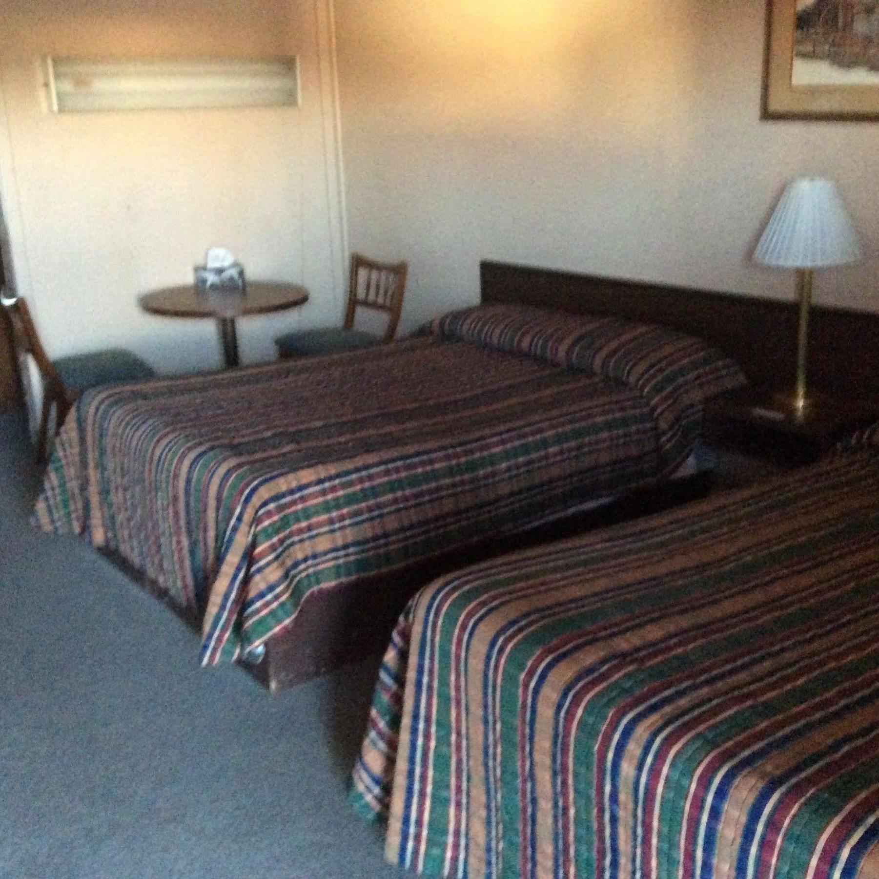 Parkwood Motor Inn Sundre 외부 사진