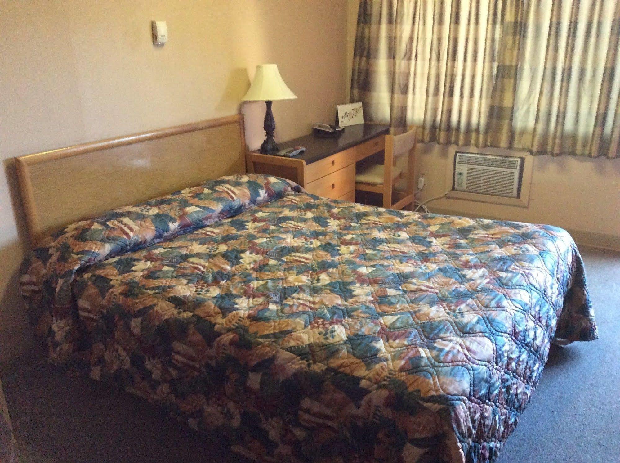 Parkwood Motor Inn Sundre 외부 사진